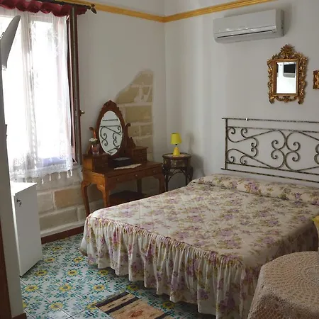 Guest house Al Gattopardo 3*